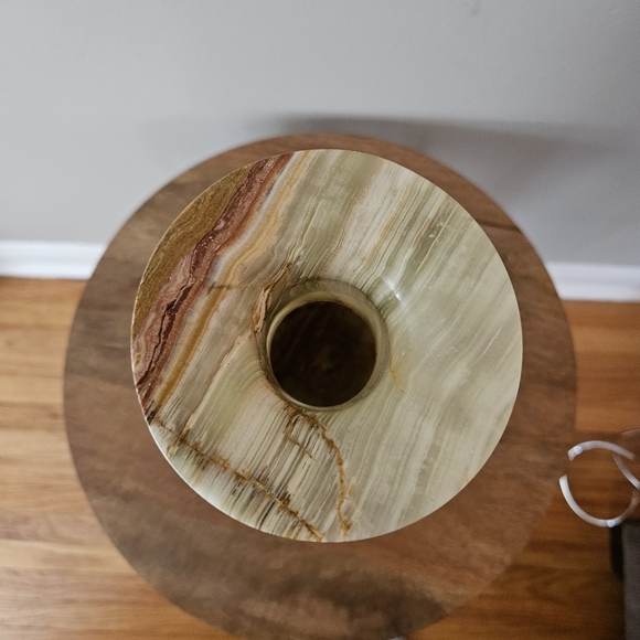 Onyx Stone Footed Vase Large - Picture 4 of 10